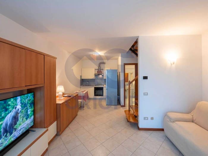 Appartamento trilocale in vendita in Via Umberto Giordano, Cento Paese, Cento
