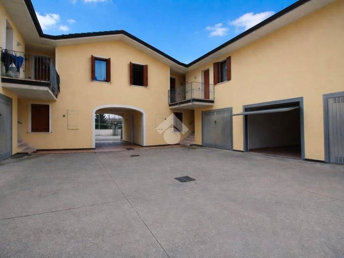 Appartamento trilocale in vendita in Via Ponte, Lisiera, Bolzano Vicentino