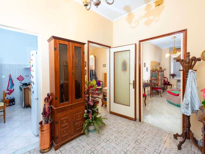 Appartamento trilocale in vendita in Via Alfredo d'Andrade, Sestri Ponente, Genova