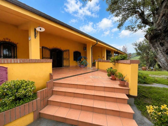 Casa con 6 locali in vendita in Viale dei Tulipani, Siano Cava, Catanzaro