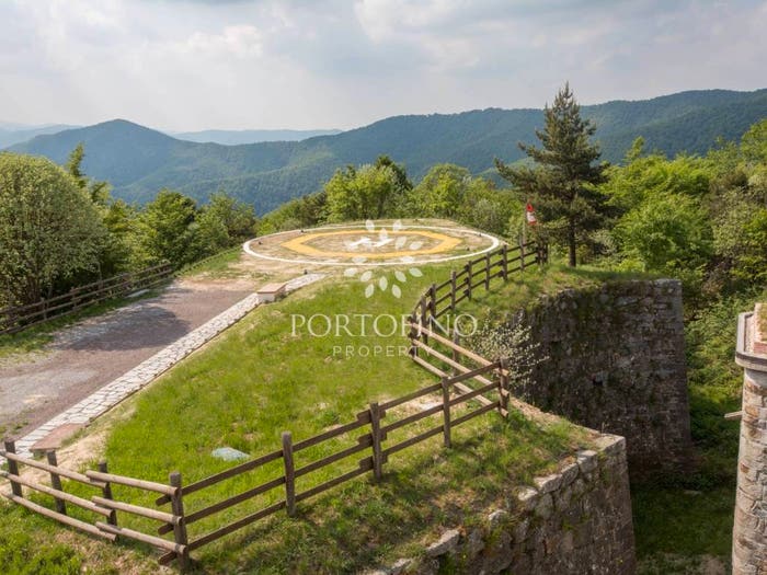 Casa con 6 locali in vendita in Strada Provinciale del Colle del Melogno, Centro, Calizzano