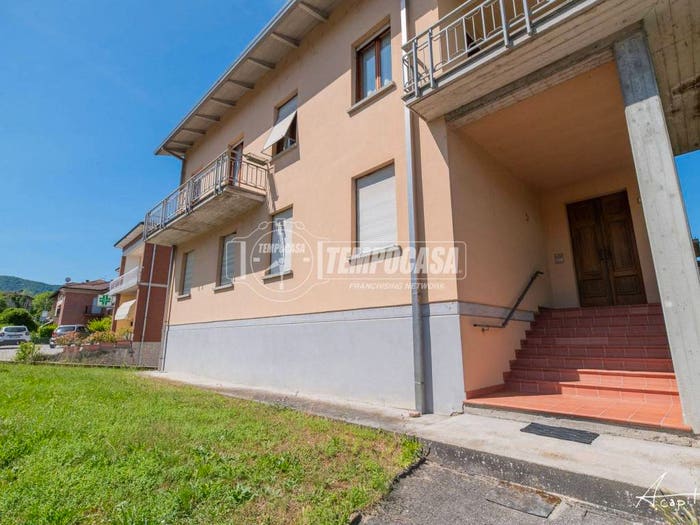 Casa quadrilocale in vendita in Via Caduti della Bettola, La Vecchia, Vezzano sul Crostolo