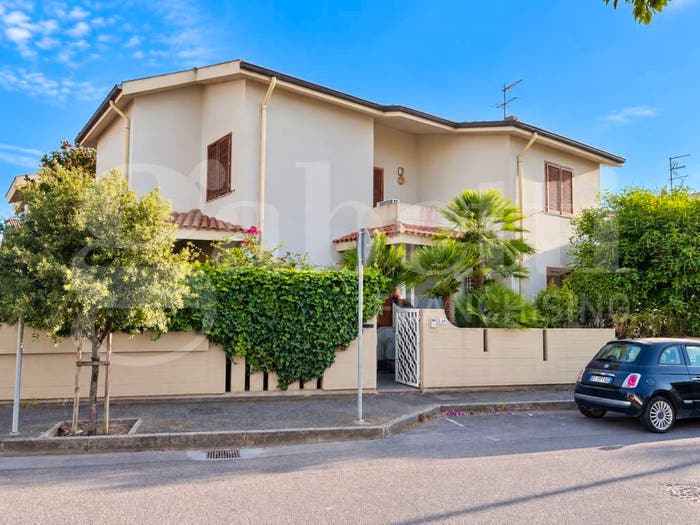 Casa con 6 locali in vendita in Via Cairoli, Centro, Oristano