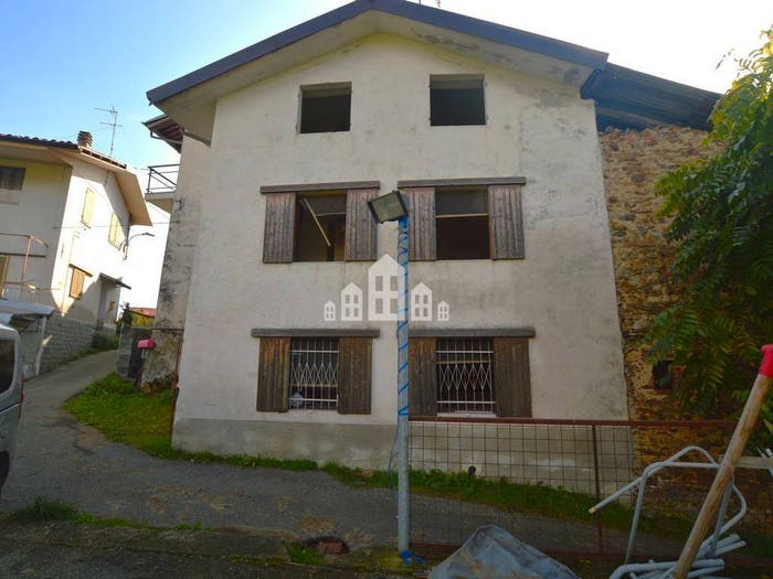 Casa trilocale in vendita in Via Rua, Campo, Castellamonte