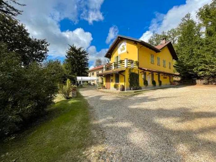 Casa con 6 locali in vendita in Via Valsungana, Castellero