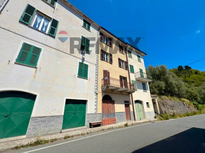 Casa con 6 locali in vendita in Missano, Castiglione Chiavarese