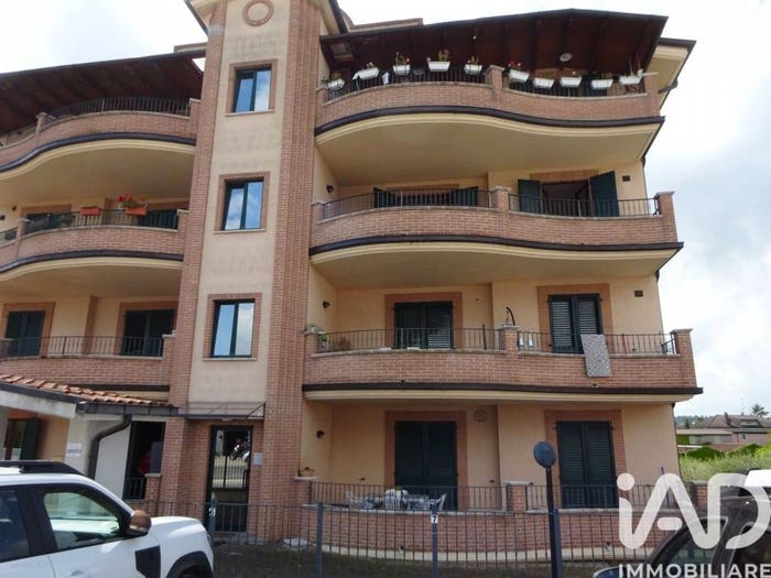 Appartamento con 6 locali in vendita in Viale Gran Sasso, Corropoli