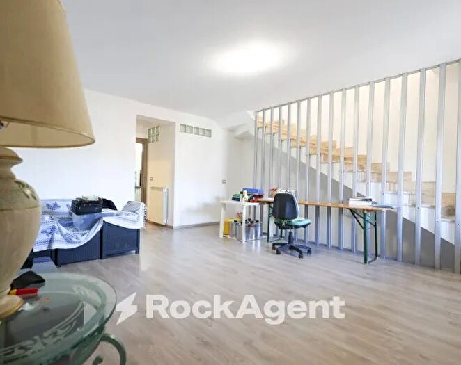 Casa con 6 locali in vendita in Via Italo Balbo, Montepaone