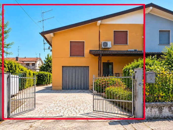 Casa quadrilocale in vendita in Villaggio Sereno Traversa, Villaggio Sereno, Brescia