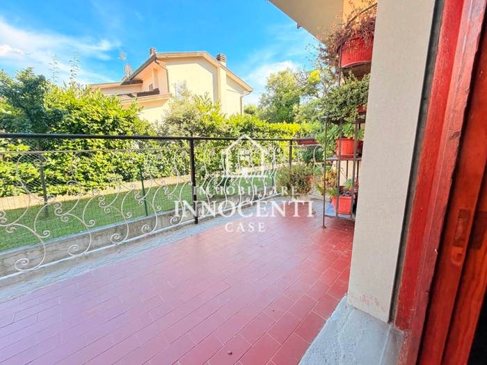 Appartamento trilocale in vendita in Via Firenze, Marina di Massa Centro, Massa