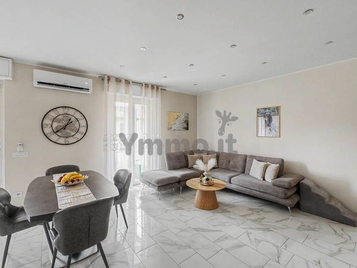 Appartamento trilocale in vendita in Via Asmara, Centro, Luino