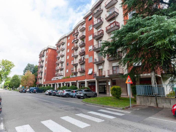 Appartamento trilocale in vendita in Via Leonardo da Vinci, Centro, Lainate