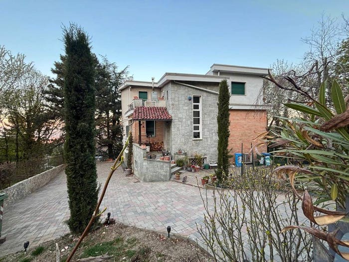 Casa con 6 locali in vendita in Strada della Maddalena, Revigliasco Maddalena, Moncalieri