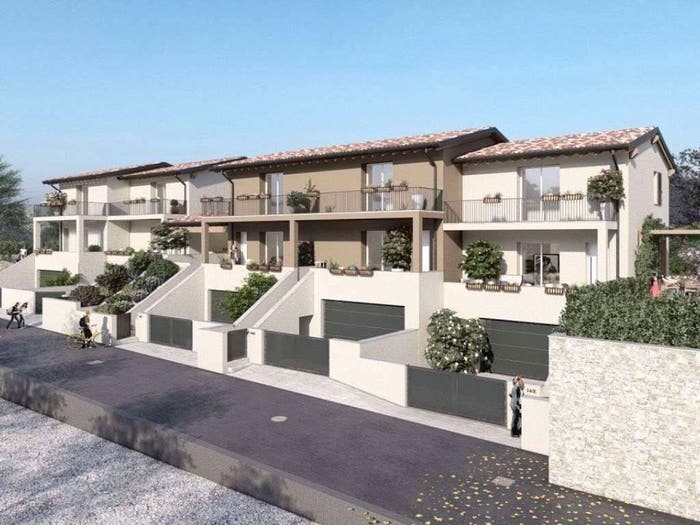 Casa quadrilocale in vendita in Via San Pietro, Entroterra, Desenzano del Garda