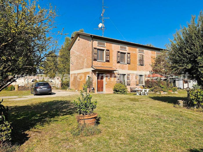 Casa con 6 locali in vendita in Via Amedeo Zanini, Anzola dell'Emilia