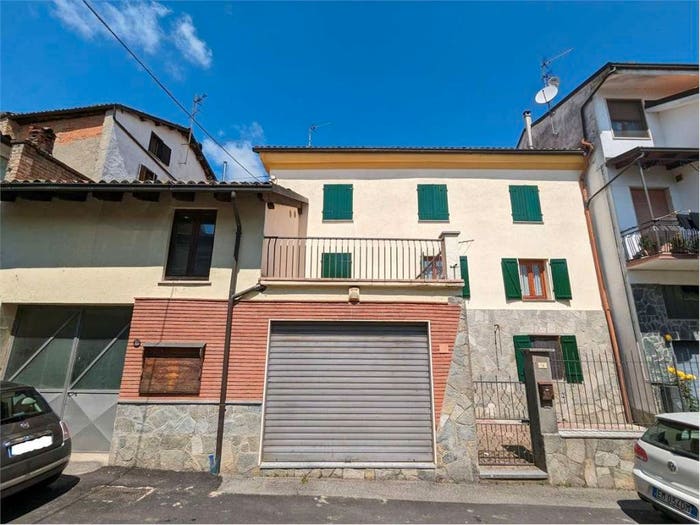 Casa con 6 locali in vendita in Castel Rocchero