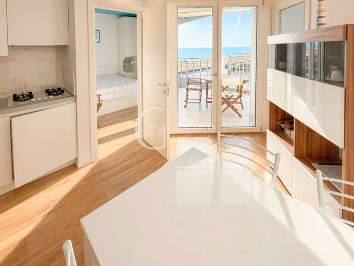 Appartamento trilocale in vendita in Via Flavio Gioia, Lido Est, Jesolo