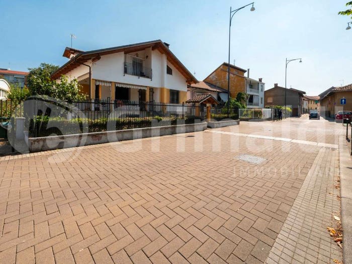 Casa con 6 locali in vendita in VIA GALILEO GALILEI, Borgaretto, Beinasco