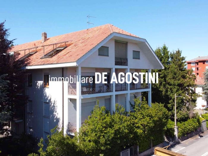 Casa bilocale in vendita in via San Luigi, Centro, Arona