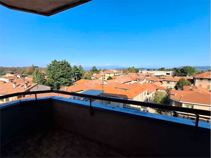 Appartamento trilocale in vendita in Via Marconi, Golasecca