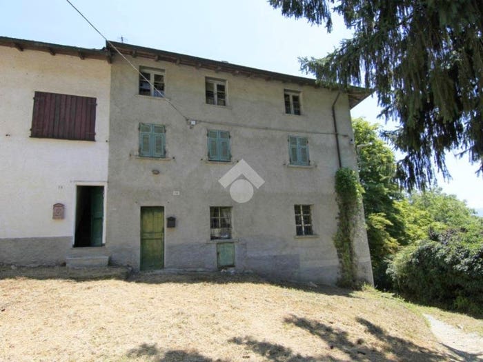 Casa quadrilocale in vendita in Località Giavotti, Gavi