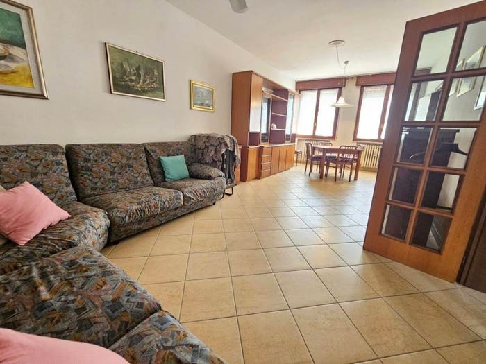 Casa con 6 locali in vendita in Vicoli Redentore, Ravenna
