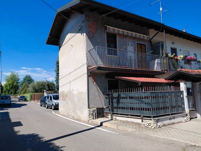 Appartamento bilocale in vendita in Via Asmara, Dairago