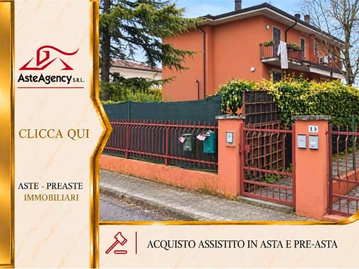 Appartamento con 6 locali in vendita in Via Ungaretti, Montanara, Curtatone