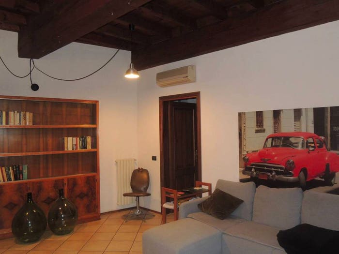Appartamento bilocale in vendita in Via Lorenzo Gandolfo, Centro, Mantova