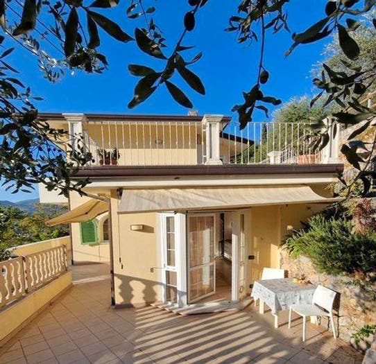 Casa con 5 locali in vendita in Mirteto, Massa