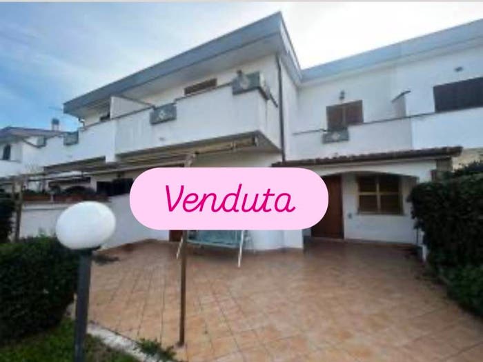 Casa con 6 locali in vendita in Via Ticino, Villa Claudia, Anzio