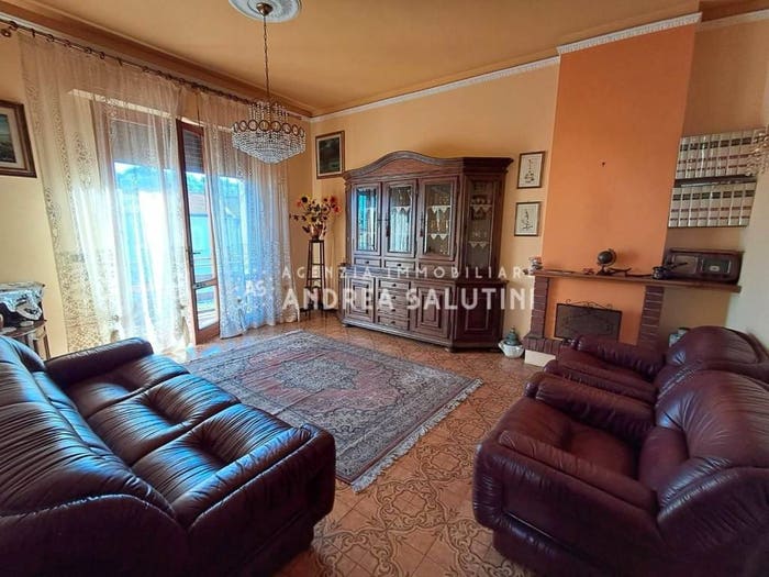 Casa quadrilocale in vendita in Via Martiri della Libertà, Cascine La Croce, Buti