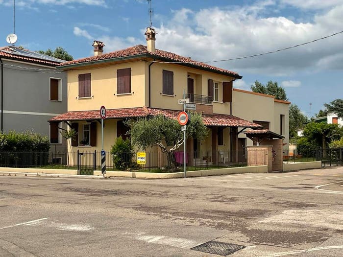 Casa quadrilocale in vendita in VIA COLOMBARONI, Solarolo