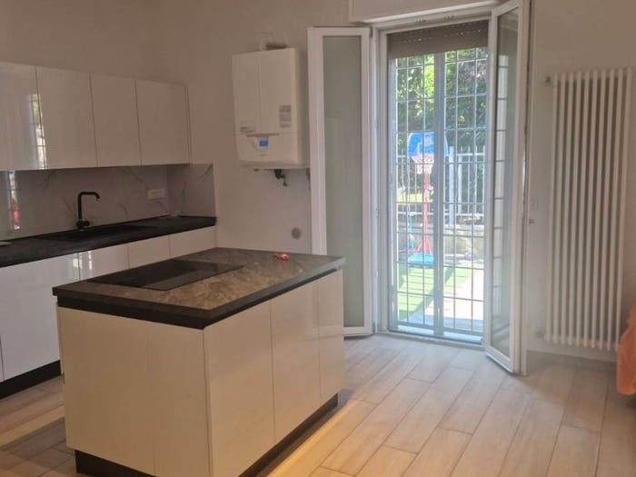 Casa con 6 locali in vendita in Villaggio Giardino, Modena