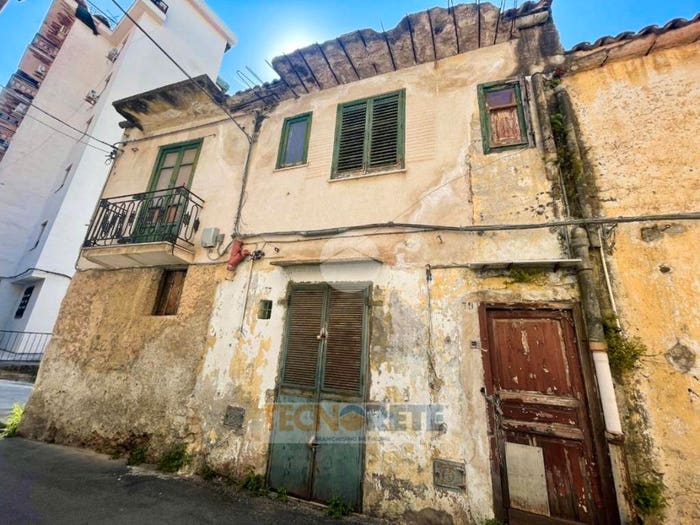 Appartamento bilocale in vendita in Via della Repubblica, Centro, Monreale