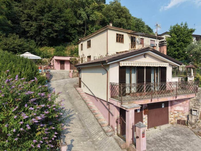 Casa con 6 locali in vendita in Via Bruno dal Maso, Centro, Chiampo