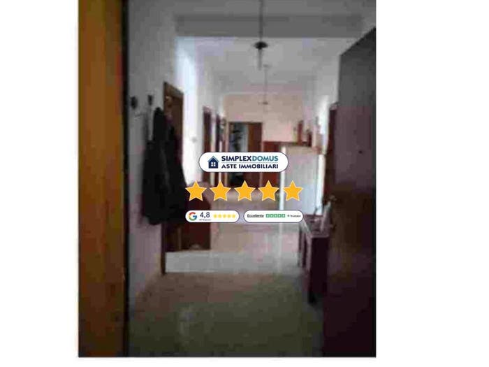 Appartamento con 6 locali in vendita in Via Nazionale SS, Monasterace