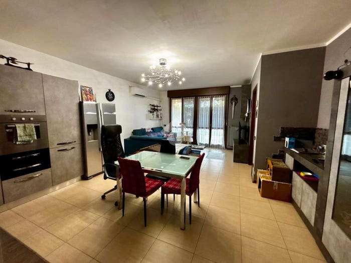 Appartamento trilocale in vendita in Via don giovanni manzoni, Osio Sotto