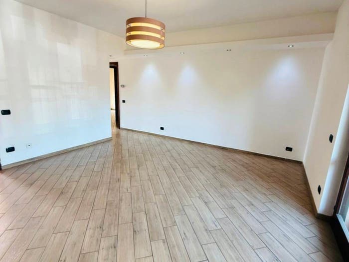 Appartamento trilocale in vendita in Via John Fitzgerald Kennedy, Centro, Castano Primo