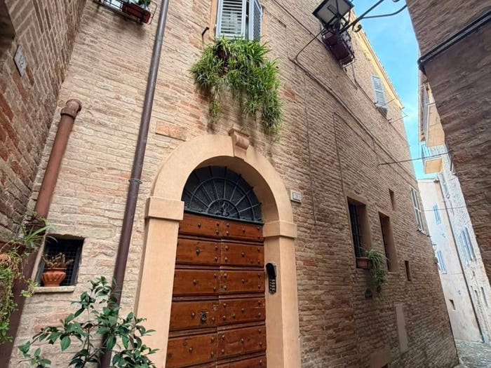 Appartamento quadrilocale in vendita in Via Alfredo Catalani, Centro, Fermo