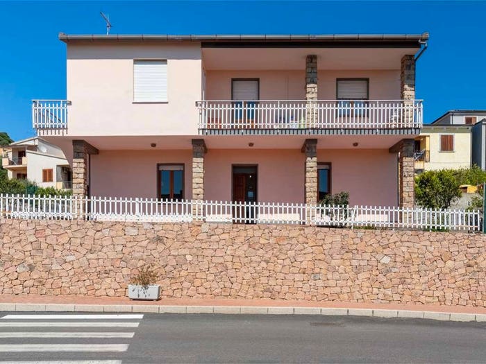 Casa con 6 locali in vendita in via porrino, Centro, Badesi