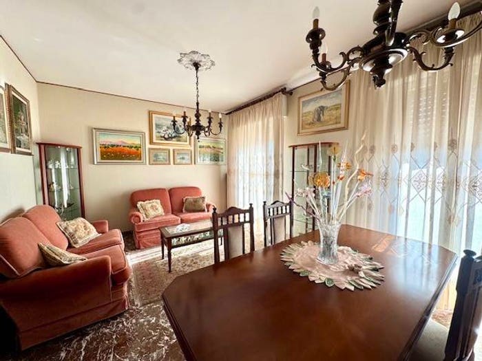 Appartamento con 5 locali in vendita in Via Papa Giovanni XXIII, Silla, Gaggio Montano