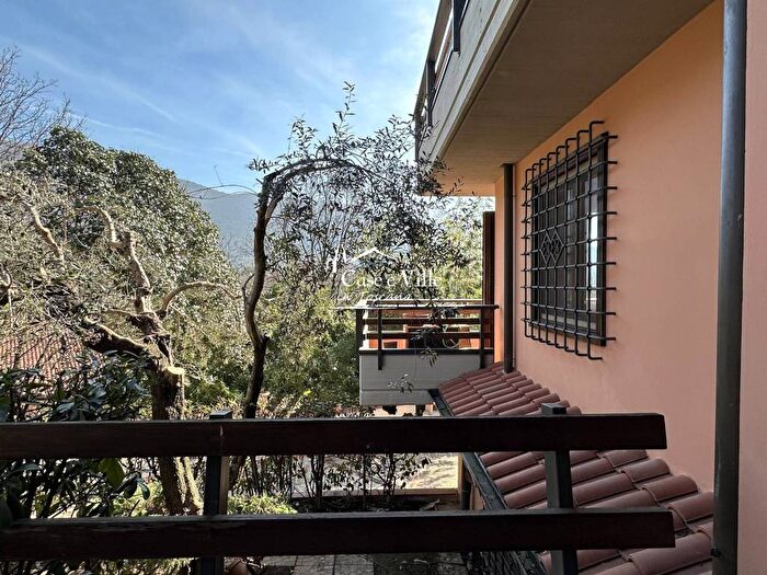 Casa con 6 locali in vendita in Via delle Sacca, Santa Lucia, Prato