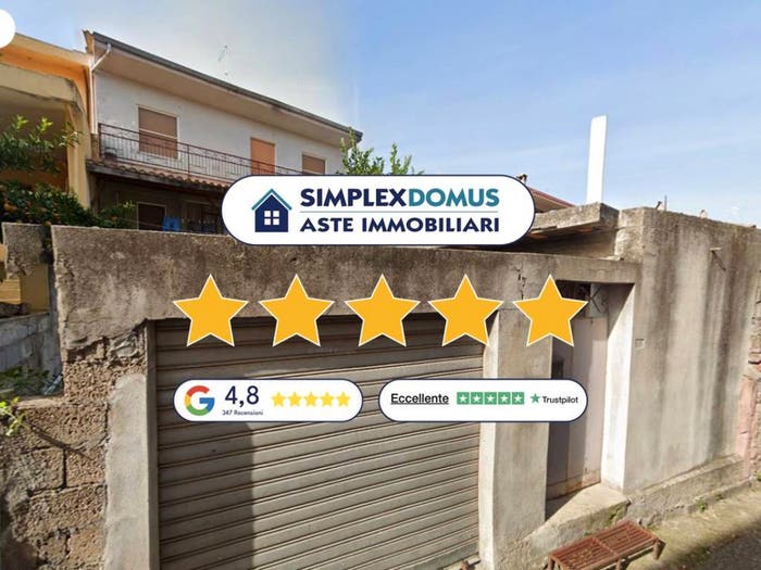 Casa con 6 locali in vendita in Via Generale Sanna, Samugheo