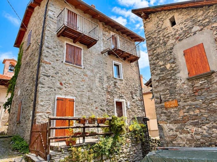 Appartamento quadrilocale in vendita in Loc Carcente, San Siro
