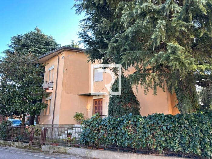 Casa con 6 locali in vendita in Via Luigi Carlo Farini, San Mauro San Rocco, Cesena