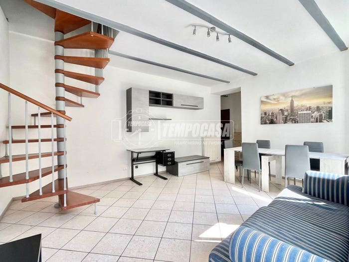 Appartamento trilocale in vendita in Via dei Partigiani, San Giovanni, Lecco