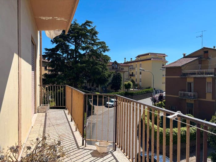 Appartamento con 5 locali in vendita in Via Giuseppe Contadini, Centro, Montefiascone