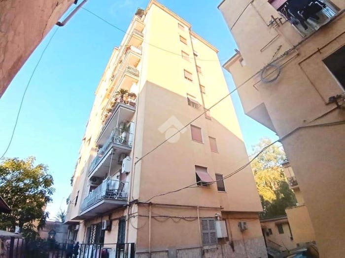 Appartamento bilocale in vendita in Vico Paradiso alla Salute, Stella Materdei, Napoli