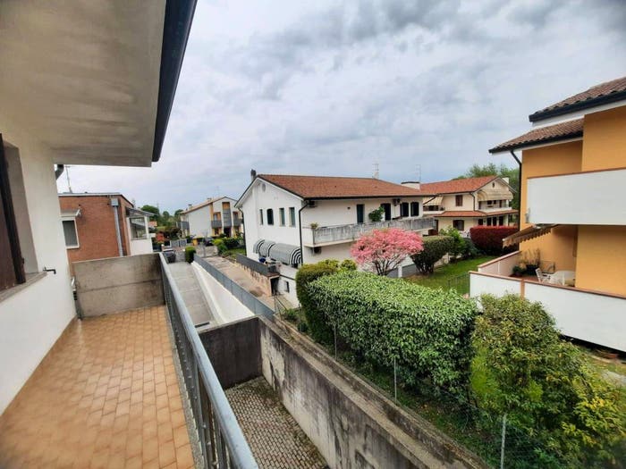 Appartamento bilocale in vendita in Via Giuseppe Corazzin, Caerano di San Marco